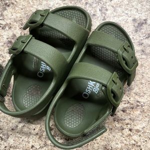 OskKosh Sandles